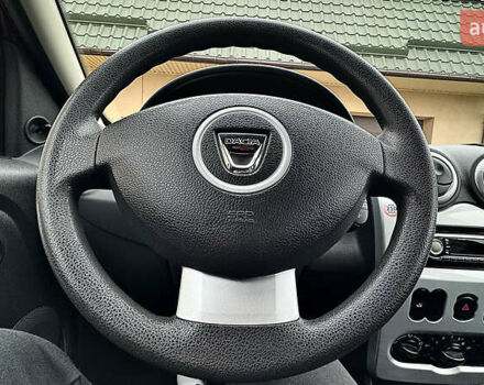 Красный Дачия Sandero StepWay, объемом двигателя 1.6 л и пробегом 115 тыс. км за 7599 $, фото 53 на Automoto.ua