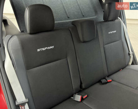 Красный Дачия Sandero StepWay, объемом двигателя 1.6 л и пробегом 139 тыс. км за 7350 $, фото 91 на Automoto.ua