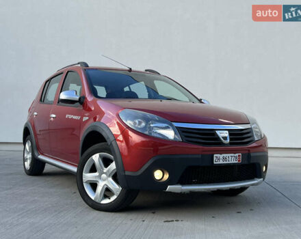 Красный Дачия Sandero StepWay, объемом двигателя 1.6 л и пробегом 139 тыс. км за 7350 $, фото 24 на Automoto.ua