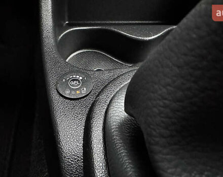 Красный Дачия Sandero StepWay, объемом двигателя 1.6 л и пробегом 115 тыс. км за 7599 $, фото 55 на Automoto.ua