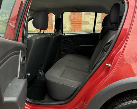 Красный Дачия Sandero StepWay, объемом двигателя 1.6 л и пробегом 163 тыс. км за 6950 $, фото 46 на Automoto.ua