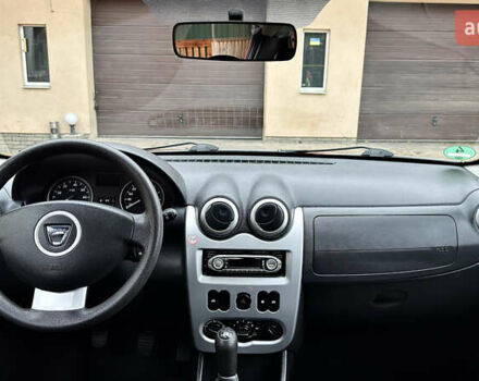 Красный Дачия Sandero StepWay, объемом двигателя 1.6 л и пробегом 115 тыс. км за 7599 $, фото 47 на Automoto.ua