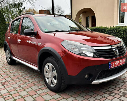 Красный Дачия Sandero StepWay, объемом двигателя 1.6 л и пробегом 115 тыс. км за 7599 $, фото 7 на Automoto.ua