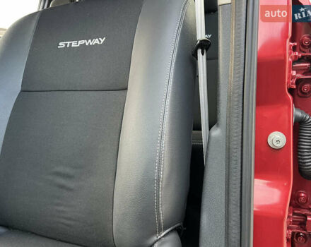 Красный Дачия Sandero StepWay, объемом двигателя 1.6 л и пробегом 139 тыс. км за 7350 $, фото 65 на Automoto.ua