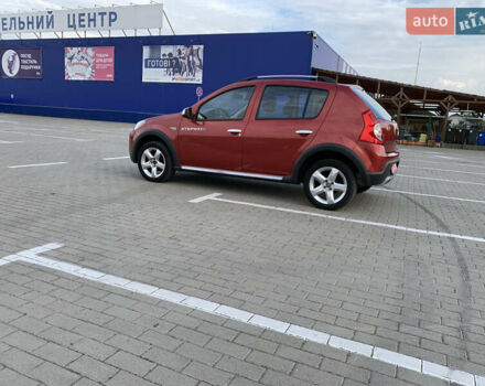 Красный Дачия Sandero StepWay, объемом двигателя 1.6 л и пробегом 137 тыс. км за 6899 $, фото 8 на Automoto.ua