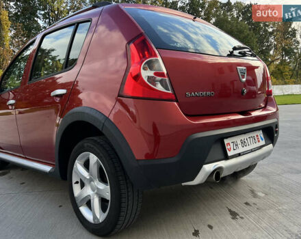 Красный Дачия Sandero StepWay, объемом двигателя 1.6 л и пробегом 139 тыс. км за 7350 $, фото 30 на Automoto.ua