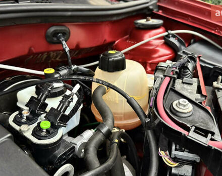 Красный Дачия Sandero StepWay, объемом двигателя 1.6 л и пробегом 115 тыс. км за 7599 $, фото 28 на Automoto.ua