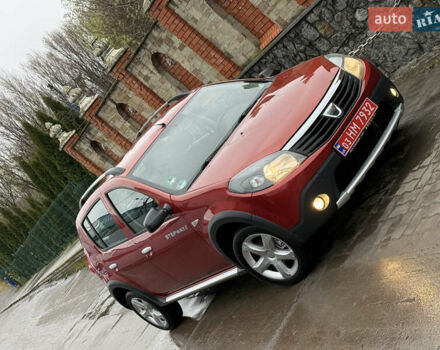Красный Дачия Sandero StepWay, объемом двигателя 1.6 л и пробегом 163 тыс. км за 6950 $, фото 5 на Automoto.ua