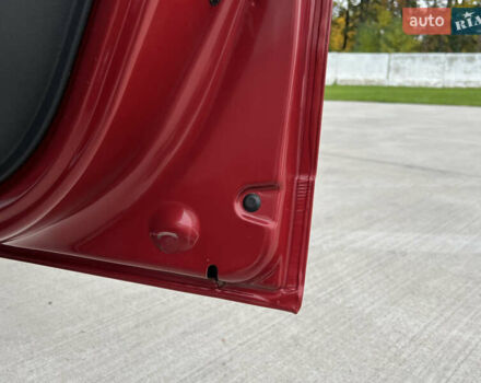 Красный Дачия Sandero StepWay, объемом двигателя 1.6 л и пробегом 139 тыс. км за 7350 $, фото 102 на Automoto.ua