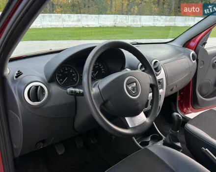 Красный Дачия Sandero StepWay, объемом двигателя 1.6 л и пробегом 139 тыс. км за 7350 $, фото 59 на Automoto.ua
