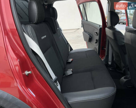 Красный Дачия Sandero StepWay, объемом двигателя 1.6 л и пробегом 139 тыс. км за 7350 $, фото 90 на Automoto.ua