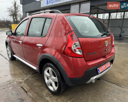 Красный Дачия Sandero StepWay, объемом двигателя 1.6 л и пробегом 185 тыс. км за 7350 $, фото 5 на Automoto.ua