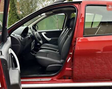 Красный Дачия Sandero StepWay, объемом двигателя 1.6 л и пробегом 115 тыс. км за 7599 $, фото 35 на Automoto.ua