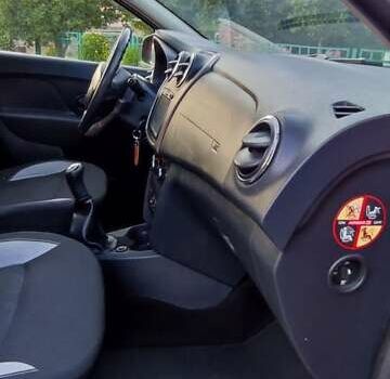 Красный Дачия Sandero StepWay, объемом двигателя 1.5 л и пробегом 216 тыс. км за 7350 $, фото 27 на Automoto.ua