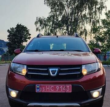 Красный Дачия Sandero StepWay, объемом двигателя 1.5 л и пробегом 216 тыс. км за 7350 $, фото 3 на Automoto.ua