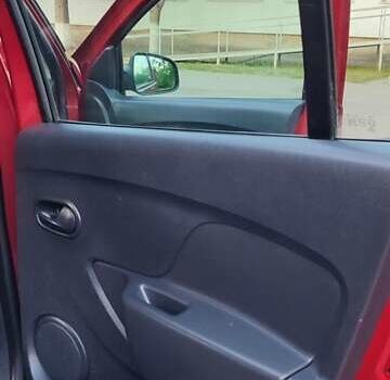 Красный Дачия Sandero StepWay, объемом двигателя 1.5 л и пробегом 216 тыс. км за 7350 $, фото 20 на Automoto.ua