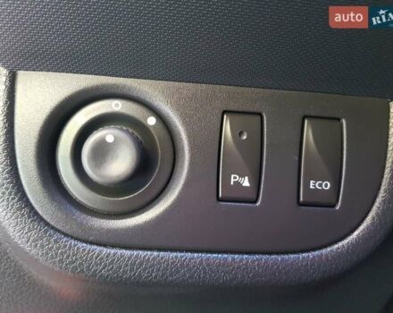 Красный Дачия Sandero StepWay, объемом двигателя 0 л и пробегом 174 тыс. км за 7555 $, фото 18 на Automoto.ua