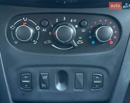 Дачия Sandero StepWay 2014 в Киеве на Automoto.ua Красный Дачия Sandero StepWay, объемом двигателя 1.46 л и пробегом 90 тыс. км за 8850 $, фото 34 на Automoto.ua