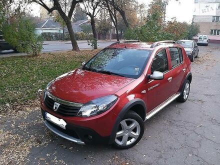 Красный Дачия Sandero StepWay, объемом двигателя 1.6 л и пробегом 185 тыс. км за 6800 $, фото 1 на Automoto.ua