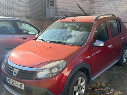 Дачия Sandero StepWay 2010 в Львове на Automoto.ua Красный Дачия Sandero StepWay, объемом двигателя 1.6 л и пробегом 220 тыс. км за 6000 $, фото 1 на Automoto.ua
