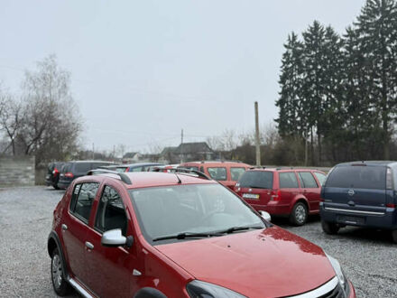 Красный Дачия Sandero StepWay, объемом двигателя 1.6 л и пробегом 171 тыс. км за 4999 $, фото 1 на Automoto.ua