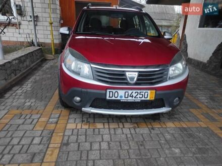 Червоний Дачія Sandero StepWay, об'ємом двигуна 1.6 л та пробігом 182 тис. км за 6950 $, фото 1 на Automoto.ua