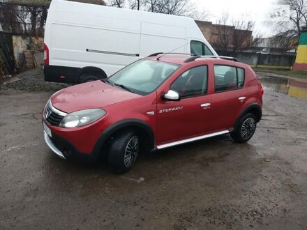 Дачія Sandero StepWay 2012 у Черкасах на Automoto.ua Червоний Дачія Sandero StepWay, об'ємом двигуна 1.6 л та пробігом 229 тис. км за 6399 $, фото 1 на Automoto.ua