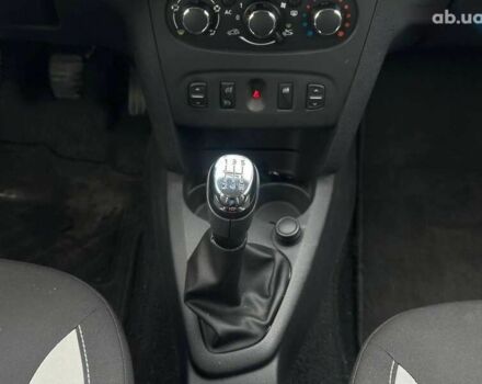 Дачия Sandero StepWay, объемом двигателя 1.5 л и пробегом 219 тыс. км за 7950 $, фото 19 на Automoto.ua