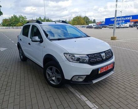 Дачия Sandero StepWay, объемом двигателя 1 л и пробегом 153 тыс. км за 10700 $, фото 1 на Automoto.ua