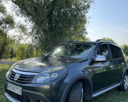 Серый Дачия Sandero StepWay, объемом двигателя 1.6 л и пробегом 144 тыс. км за 6500 $, фото 3 на Automoto.ua