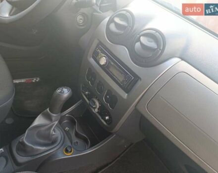 Серый Дачия Sandero StepWay, объемом двигателя 1.4 л и пробегом 157 тыс. км за 4550 $, фото 8 на Automoto.ua