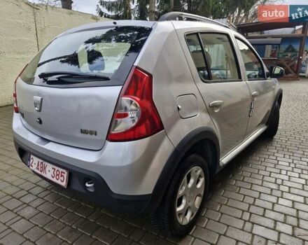 Серый Дачия Sandero StepWay, объемом двигателя 1.6 л и пробегом 200 тыс. км за 5700 $, фото 8 на Automoto.ua