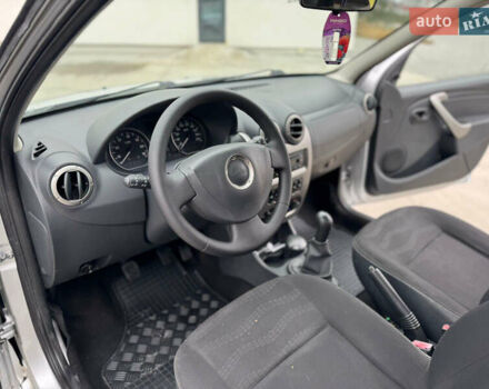 Серый Дачия Sandero StepWay, объемом двигателя 1.6 л и пробегом 175 тыс. км за 6200 $, фото 8 на Automoto.ua