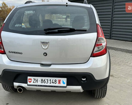 Серый Дачия Sandero StepWay, объемом двигателя 1.6 л и пробегом 175 тыс. км за 6700 $, фото 14 на Automoto.ua