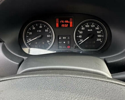 Серый Дачия Sandero StepWay, объемом двигателя 1.6 л и пробегом 175 тыс. км за 6700 $, фото 20 на Automoto.ua