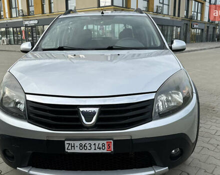 Серый Дачия Sandero StepWay, объемом двигателя 1.6 л и пробегом 175 тыс. км за 6700 $, фото 12 на Automoto.ua