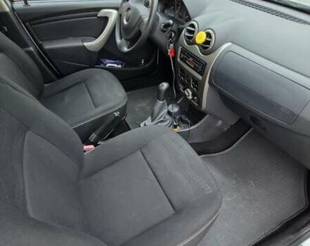 Серый Дачия Sandero StepWay, объемом двигателя 1.6 л и пробегом 62 тыс. км за 7500 $, фото 13 на Automoto.ua