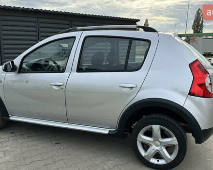 Серый Дачия Sandero StepWay, объемом двигателя 1.6 л и пробегом 175 тыс. км за 6700 $, фото 15 на Automoto.ua