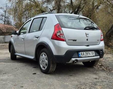 Серый Дачия Sandero StepWay, объемом двигателя 1.6 л и пробегом 62 тыс. км за 7500 $, фото 8 на Automoto.ua