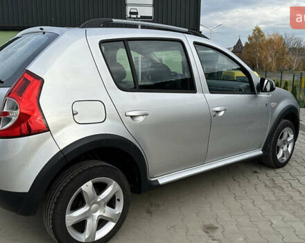 Серый Дачия Sandero StepWay, объемом двигателя 1.6 л и пробегом 175 тыс. км за 6700 $, фото 13 на Automoto.ua
