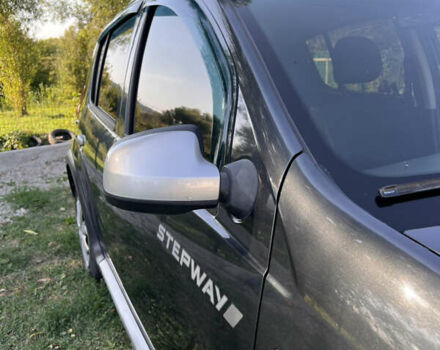 Серый Дачия Sandero StepWay, объемом двигателя 1.6 л и пробегом 144 тыс. км за 6500 $, фото 11 на Automoto.ua