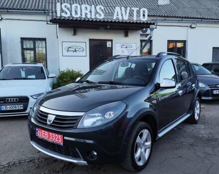Серый Дачия Sandero StepWay, объемом двигателя 1.6 л и пробегом 190 тыс. км за 6600 $, фото 1 на Automoto.ua