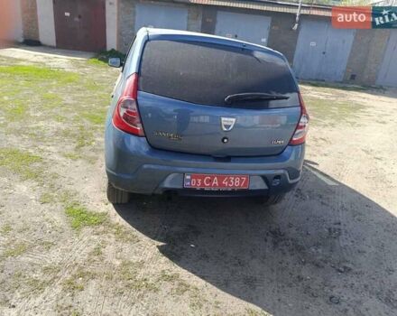 Серый Дачия Sandero StepWay, объемом двигателя 1.4 л и пробегом 157 тыс. км за 4550 $, фото 6 на Automoto.ua