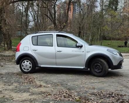 Серый Дачия Sandero StepWay, объемом двигателя 1.6 л и пробегом 62 тыс. км за 7500 $, фото 7 на Automoto.ua