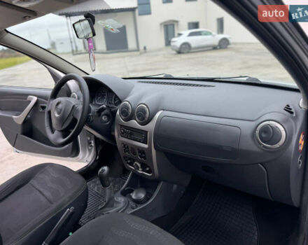 Серый Дачия Sandero StepWay, объемом двигателя 1.6 л и пробегом 175 тыс. км за 6200 $, фото 12 на Automoto.ua