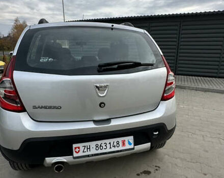 Серый Дачия Sandero StepWay, объемом двигателя 1.6 л и пробегом 175 тыс. км за 6700 $, фото 9 на Automoto.ua