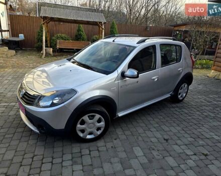 Сірий Дачія Sandero StepWay, об'ємом двигуна 1.6 л та пробігом 147 тис. км за 6800 $, фото 15 на Automoto.ua