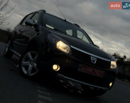 Серый Дачия Sandero StepWay, объемом двигателя 1.6 л и пробегом 141 тыс. км за 6200 $, фото 106 на Automoto.ua