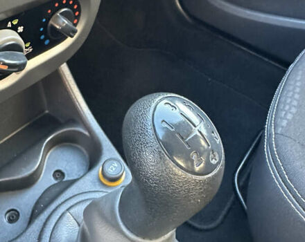 Серый Дачия Sandero StepWay, объемом двигателя 1.6 л и пробегом 180 тыс. км за 6699 $, фото 33 на Automoto.ua