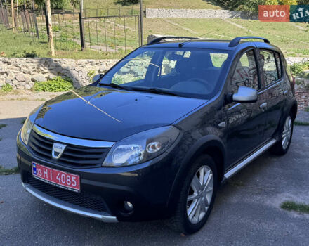 Серый Дачия Sandero StepWay, объемом двигателя 1.6 л и пробегом 173 тыс. км за 6799 $, фото 11 на Automoto.ua
